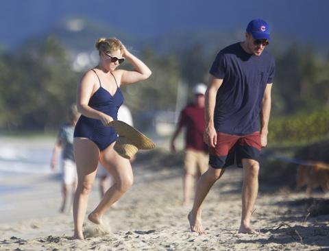 Amy Schumer Gets Wet & Wild In Hawaii With Boyfriend Ben Hanisch