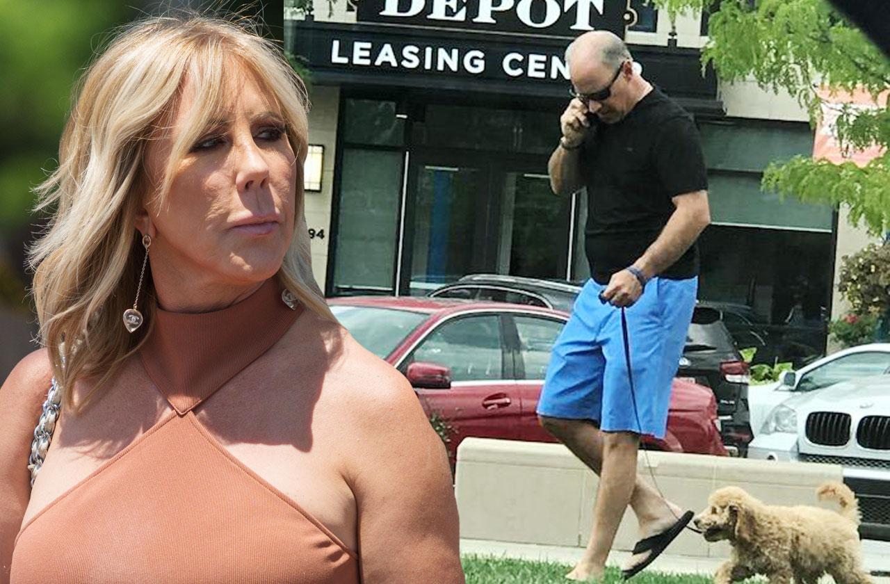 vicki gunvalson ex brooks ayers spotted first time two years cancer scandal rhoc