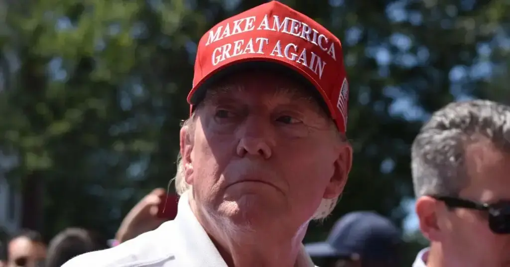 Donald Trump Loudly Booed And Flipped The Bird By Iowa Football Crowd