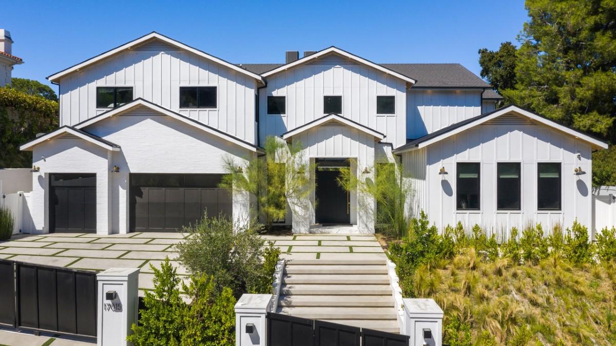 Photo of Encino Mansion