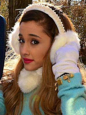 //ariana grande