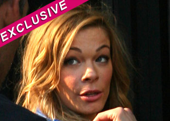 //leann rimes bully tweet splash
