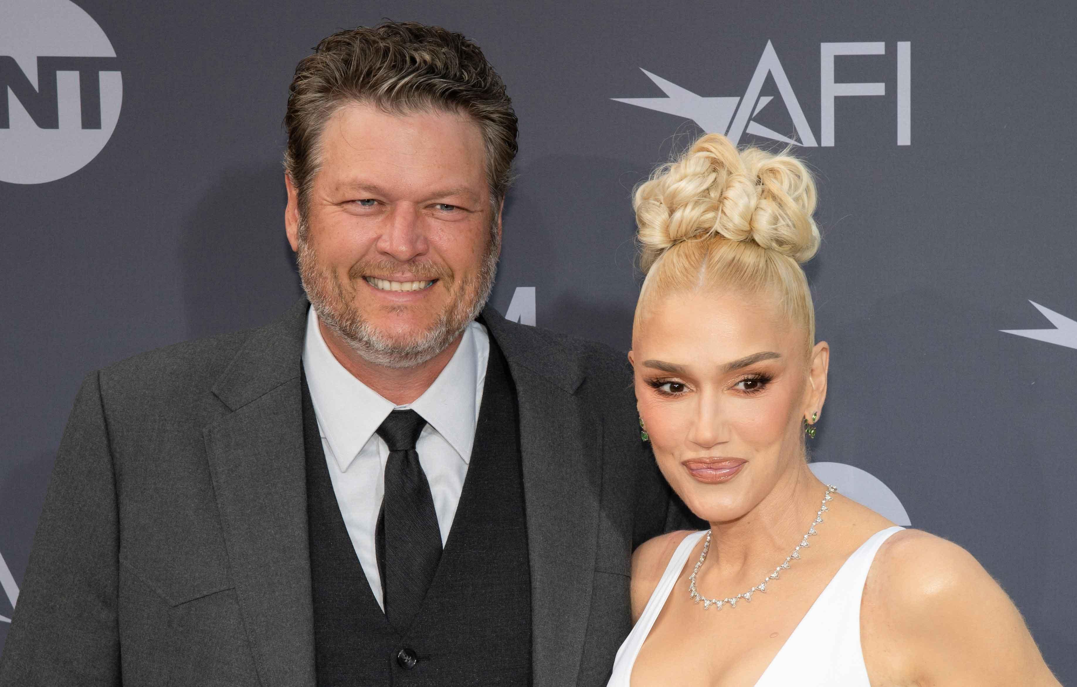 gwen stefani pressured blake shelton to leave the voice marriage troubles