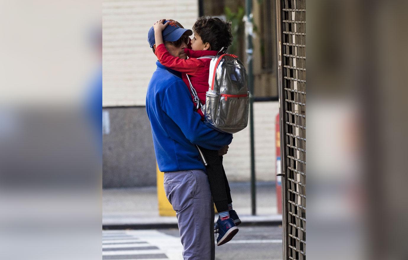 //Anthony Weiner with son before prison