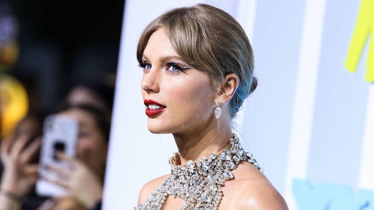 A photo of Taylor Swift