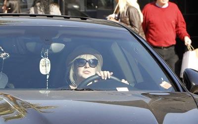 //lindsay lohan porsche_