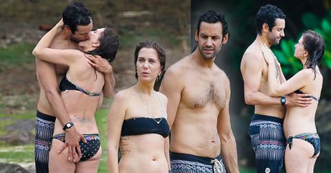 //kristen wiig bikini shirtless boyfriend avi rothman kiss hawaii pp