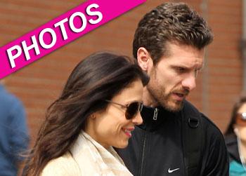 //jason hoppy bethenny frankel out together startrax