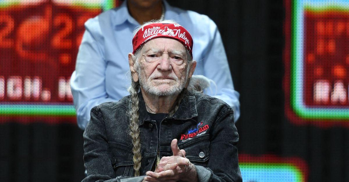 Country Music Star'S Show Cancellations Raise Awareness About Mental Health - t3wsqir