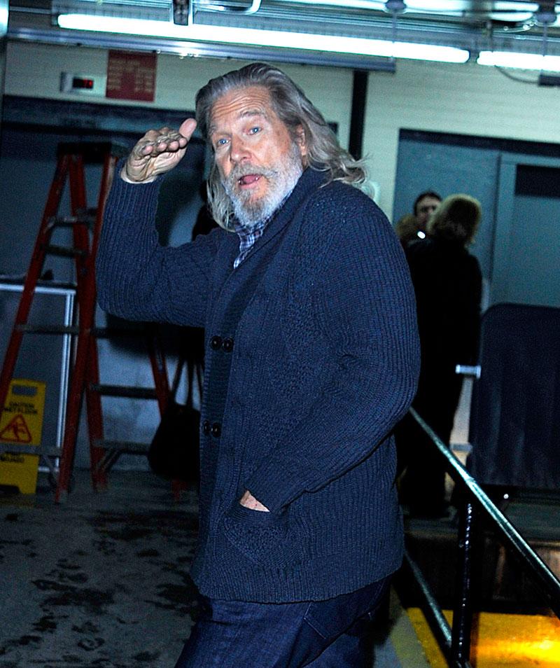 jeff bridges surgery scars actor undergoes hernia operation