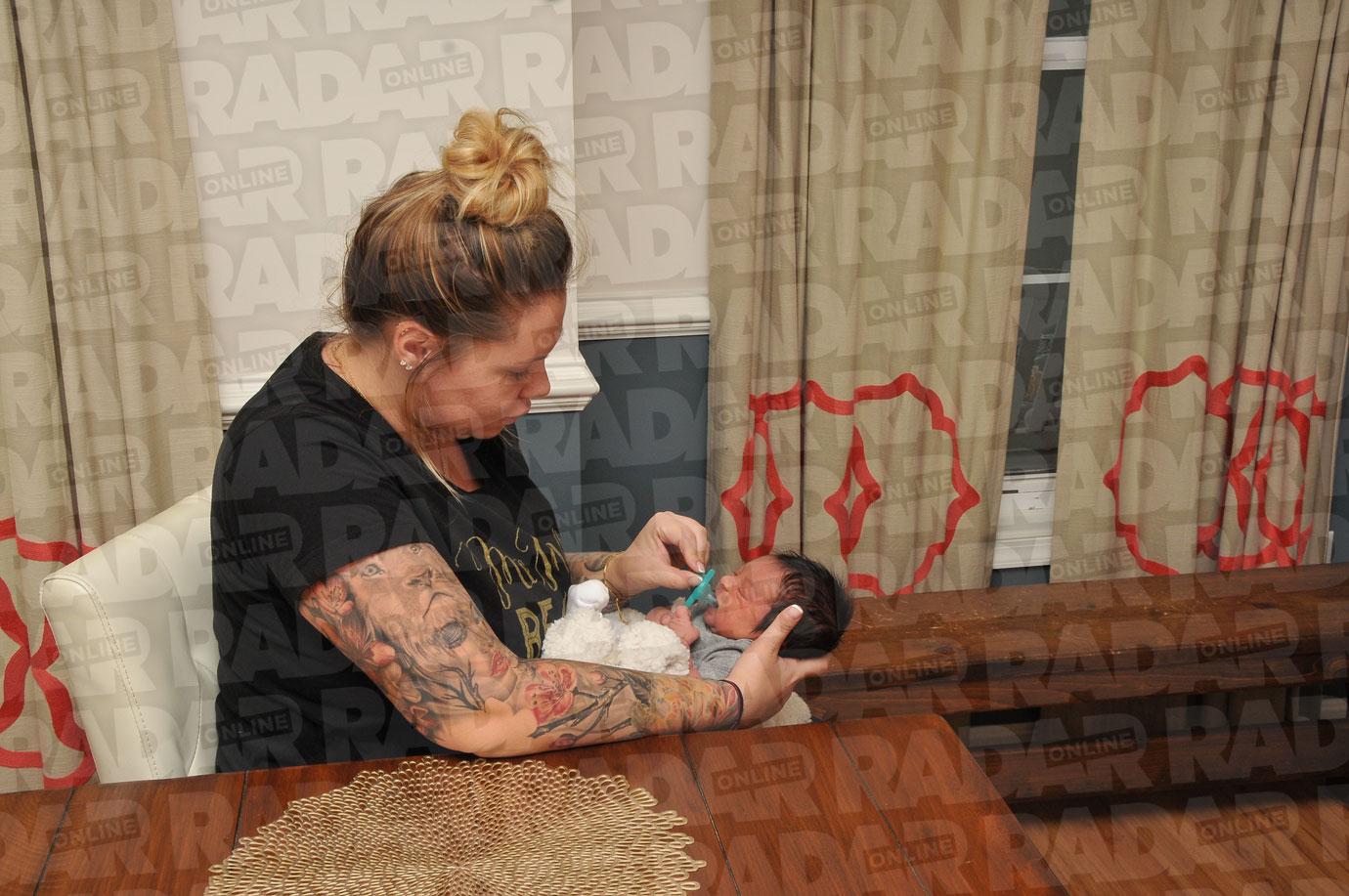 //kailyn lowry newborn son first photos teen mom