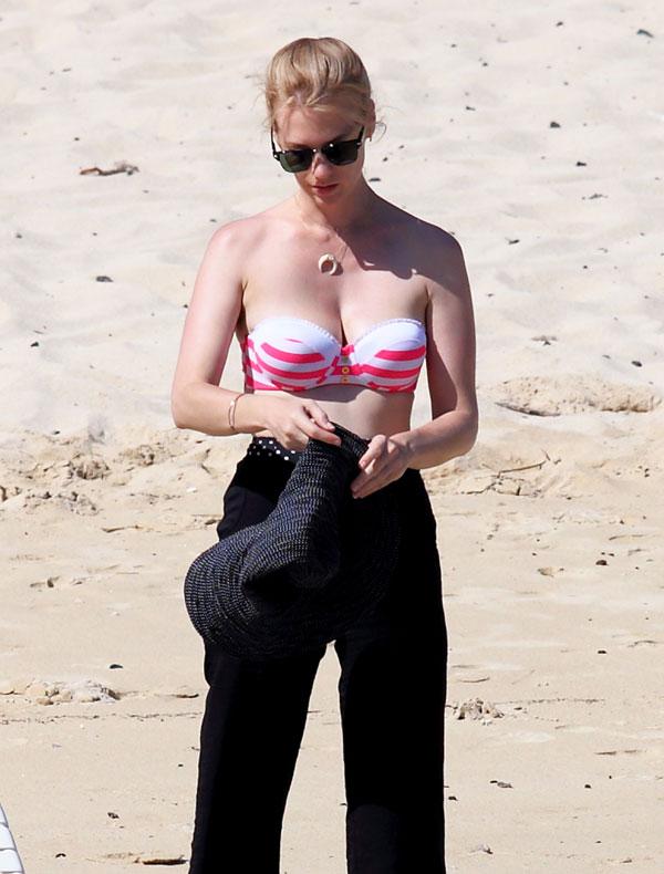 January Jones Bikini Hawaii Photos