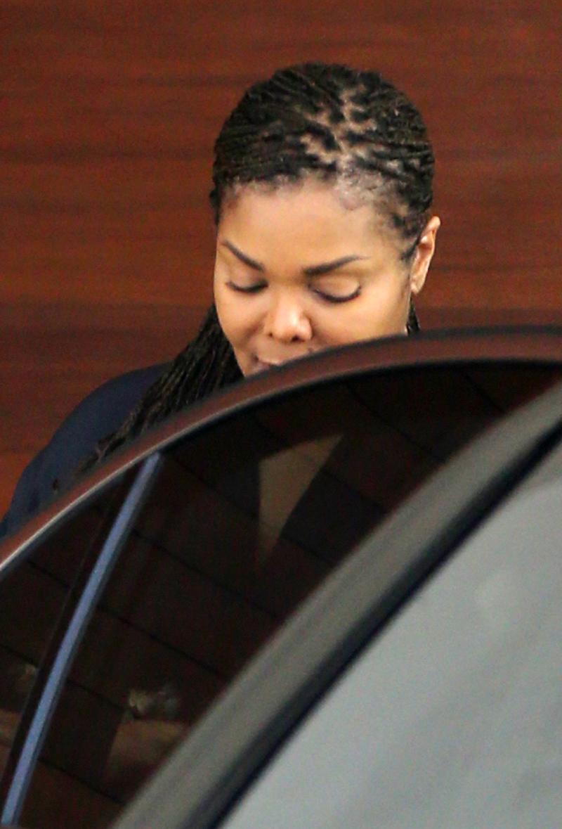 Janet Jackson Pregnant Baby Bump