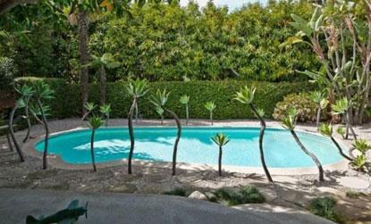 //giovanni ribisi buys mineo mizuno house x