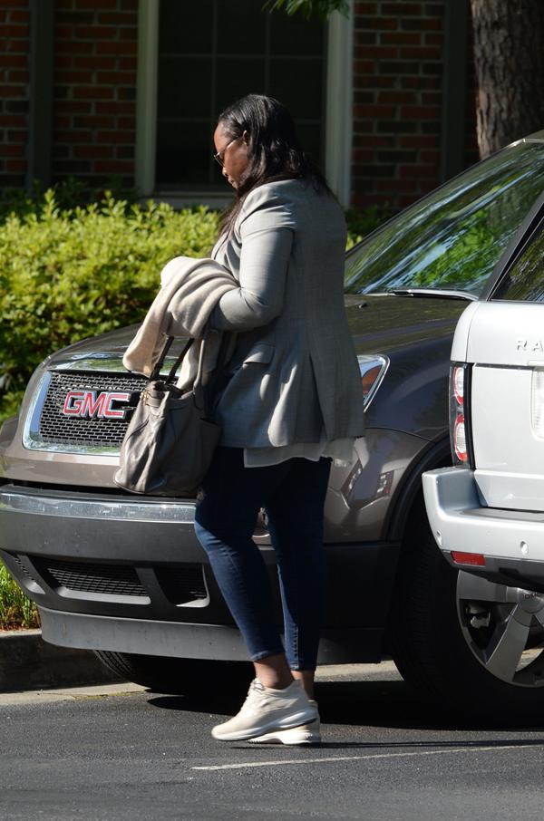 Bobbi Kristina Hospice Pat Houston Visit