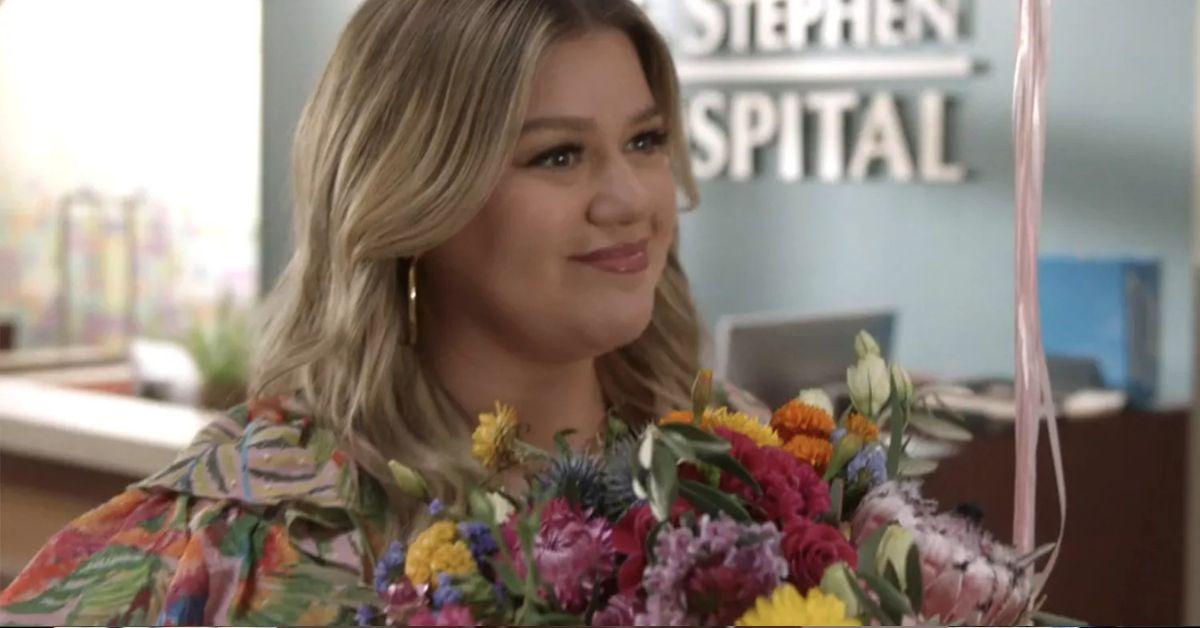 kelly clarkson rookie flowers