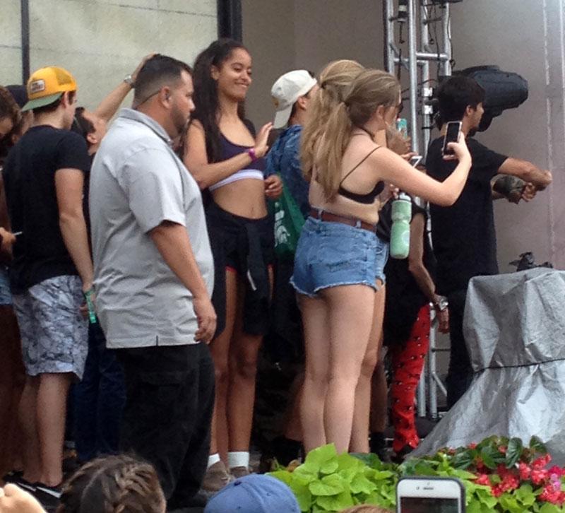 malia obama partying lollapalooza skips dnc crop top pics