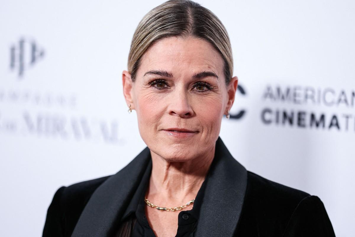 Celebrity chef Cat Cora was among those who joined Frankel's challenge while Stewart remained silent.
