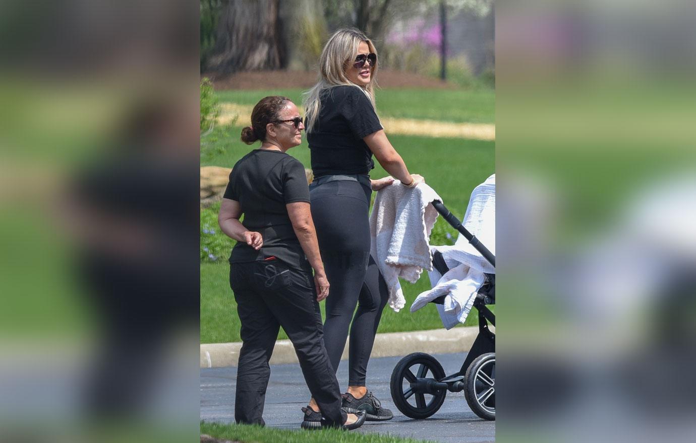 //khloe kardashian daughter true first photos