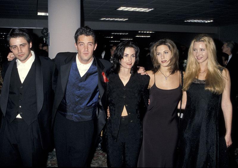 Jennifer Aniston Courteney Cox Matt LeBlanc Kiss