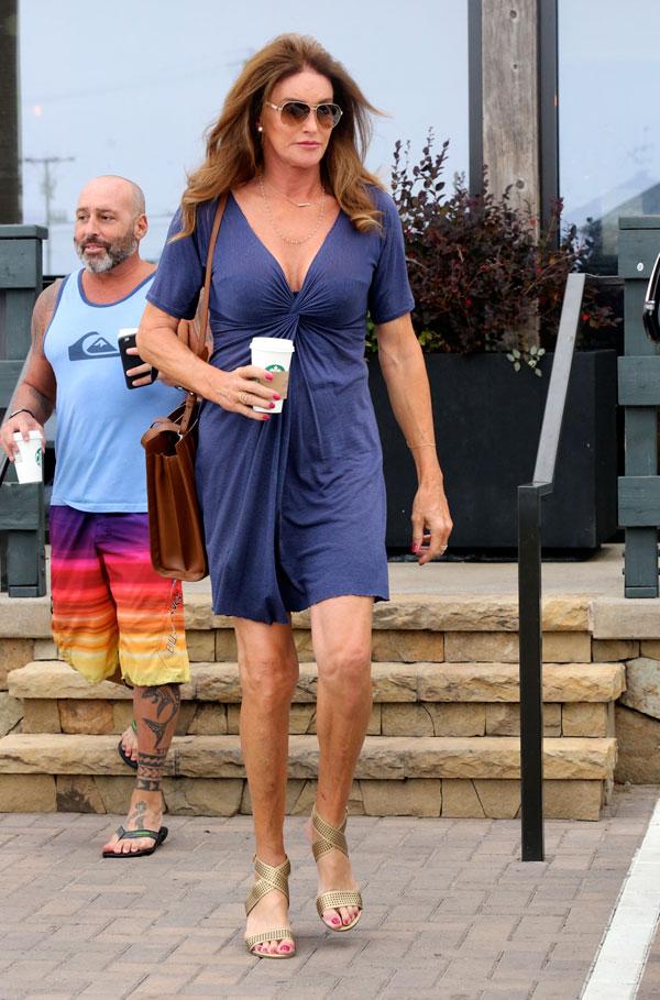 Caitlyn Jenner Flaunts Curves Tight Dress