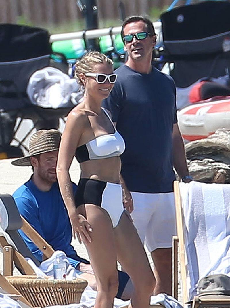 gwyneth paltrow bikini butt boobs