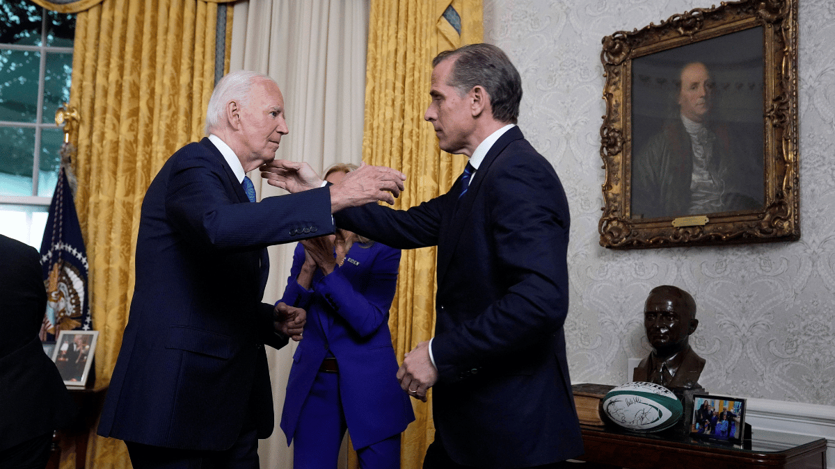 Photo of Joe Biden, Jill Biden and Hunter Biden 