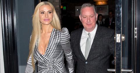 dorit kemsley husband paul spotted sans wedding ring