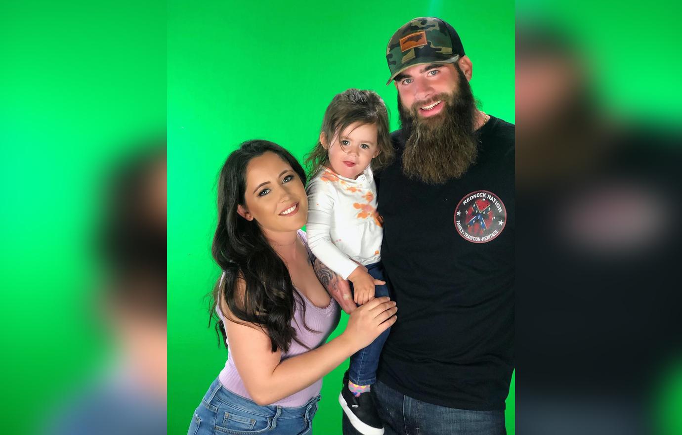 Jenelle Evans Moves Into Nashville Apartment, Ex David Arrives For Court Showdown