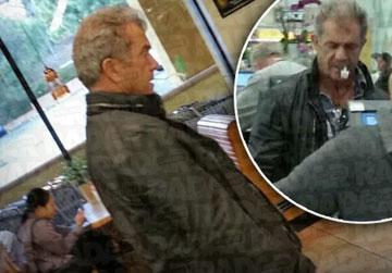 //mel gibson causes scene supermarket pp