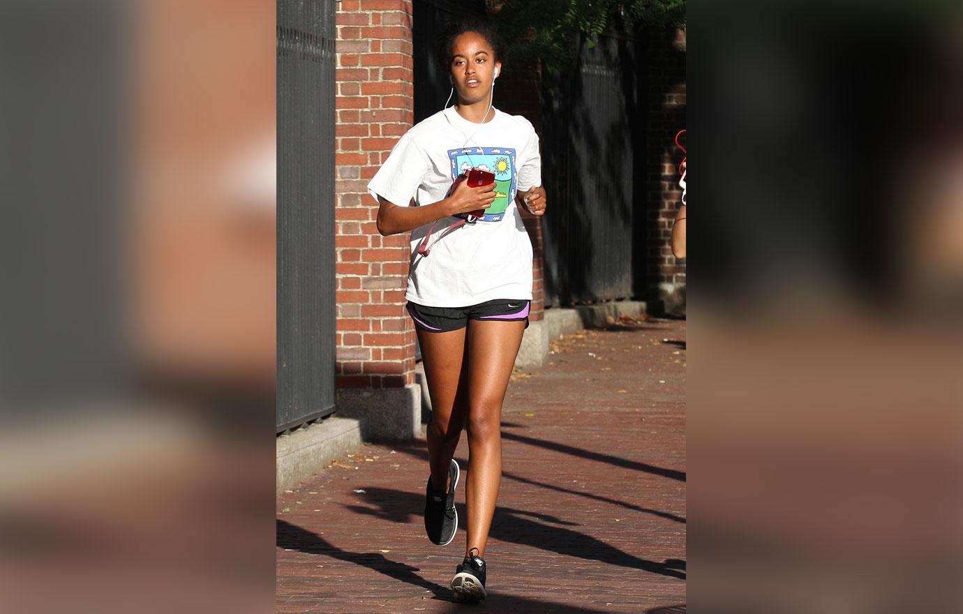 Malia Obama shorts jog harvard