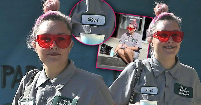 Amanda Bynes Spotted With Large Bruise During Lone Date Following Rehab