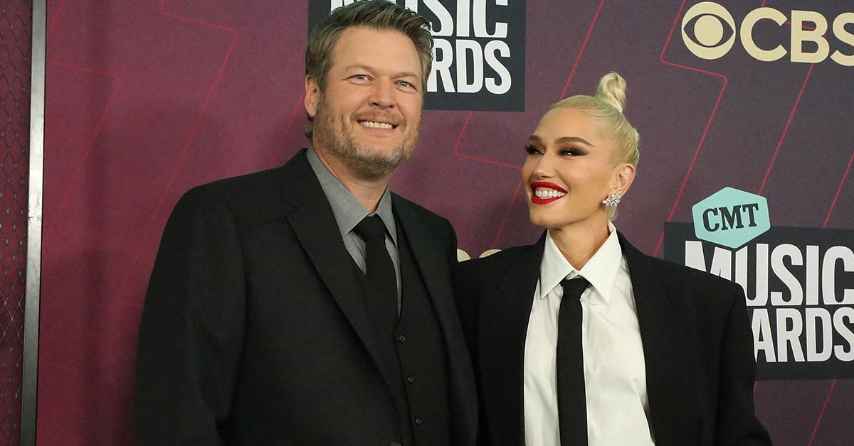 gwen stefani blake shelton fighting country album