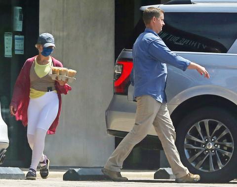 hunter biden wife secret security starbucks photos renting malibu mansion r