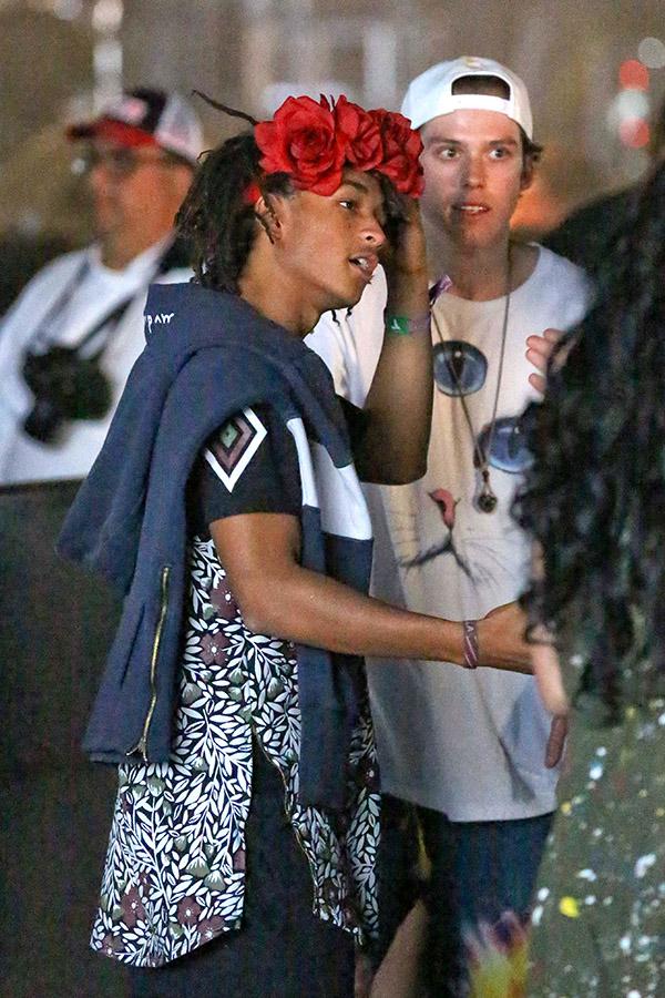 Jaden Smith spends a day out wearing a dress. – E! LIFE AFRICA