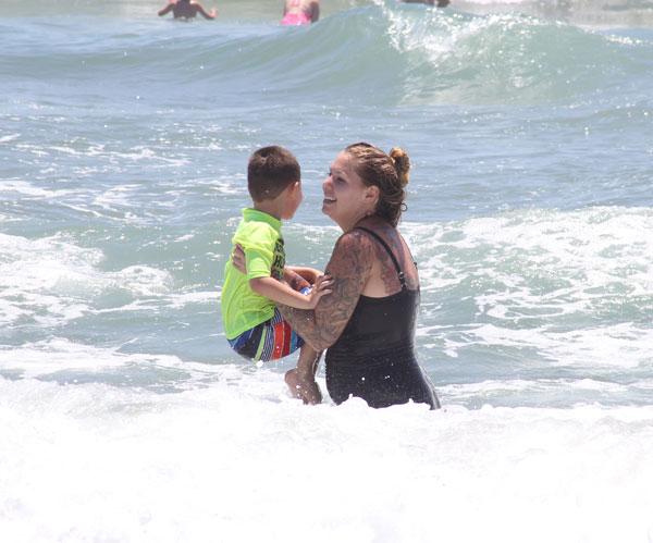 Hot And Happy Mama Teen Mom Star Kailyn Lowry Shows Off Her Beach Bod In California With Hubby