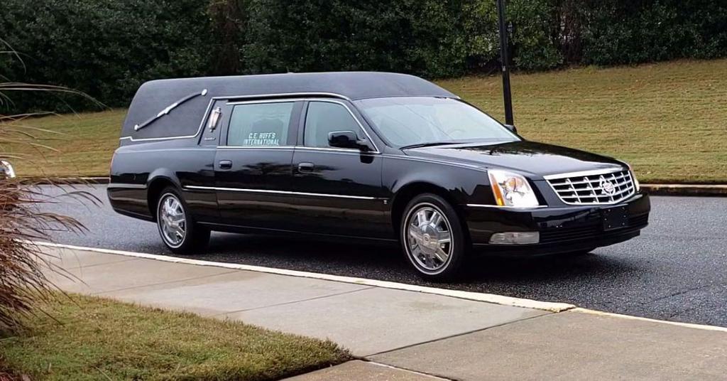 Police Discover 115 Dead Bodies at 'Green' Funeral Home