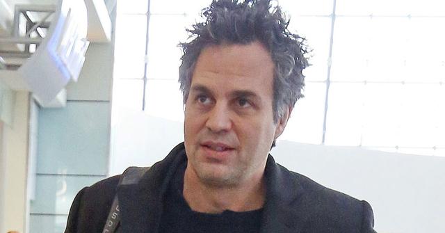 //mark ruffalo immigration pp