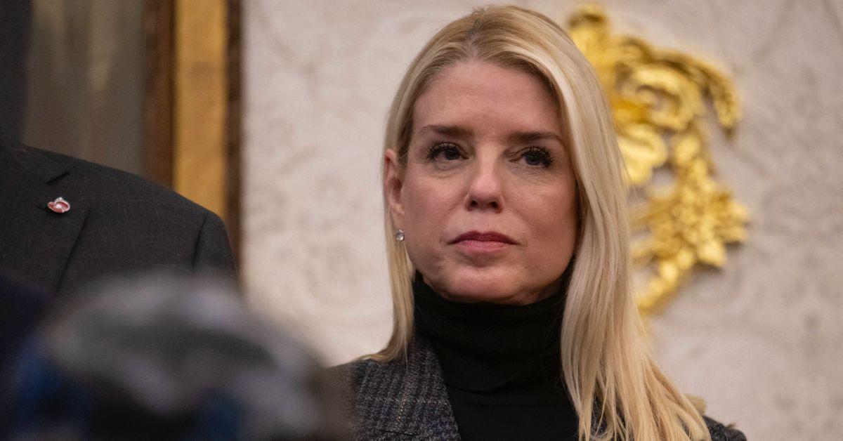 Photo of Pam Bondi