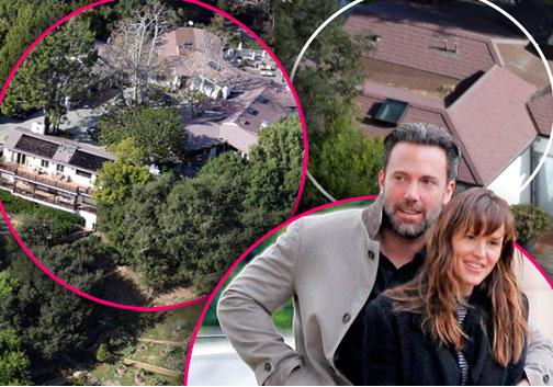 //ben affleck moving back in jennifer garner pp