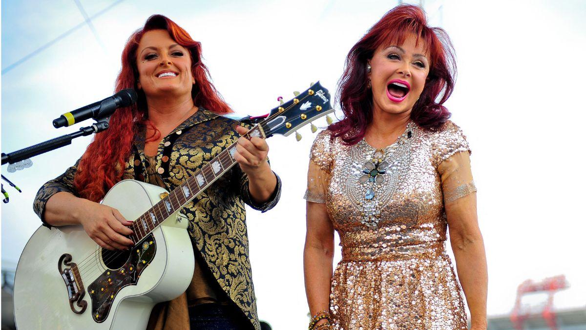 Wynonna and Naomi Judd were a singing duo for years.