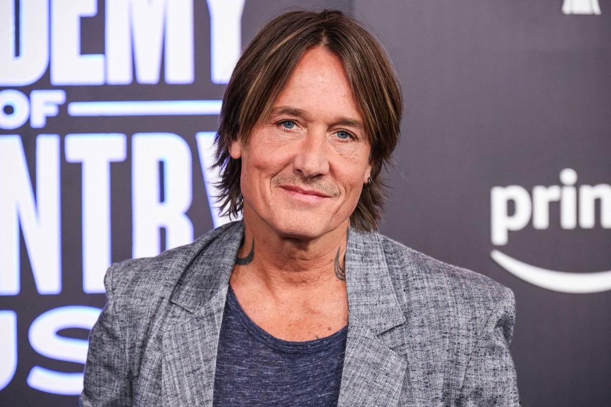 Sources claimed Urban struggled to spend time with Sunday Rose and Faith Margaret while touring after the divorce from Kidman.