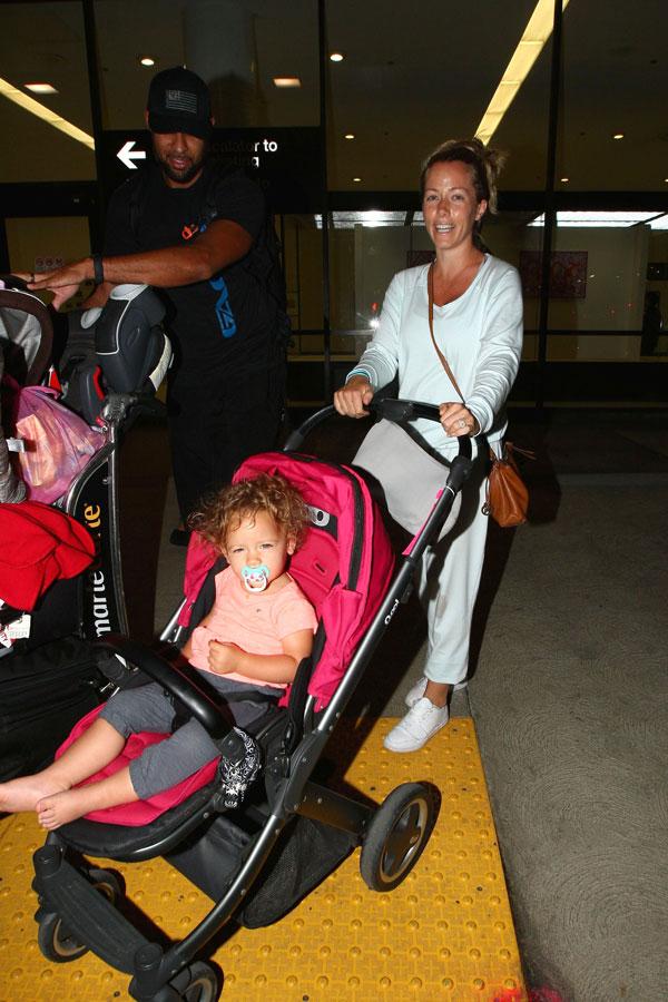 Kendra Wilkinson Hank Baskett Divorce Rumors Family Vacation LAX