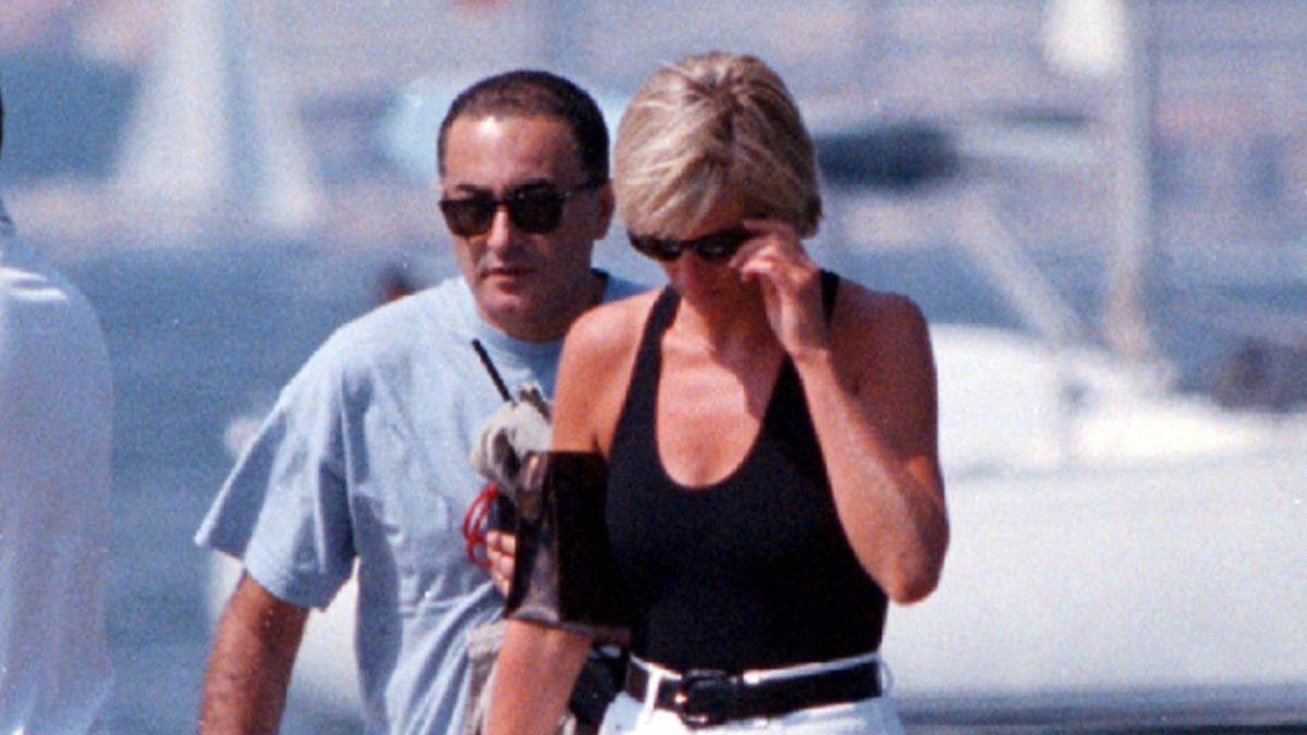 Photo of Princess Diana and Dodi Al-Fayed