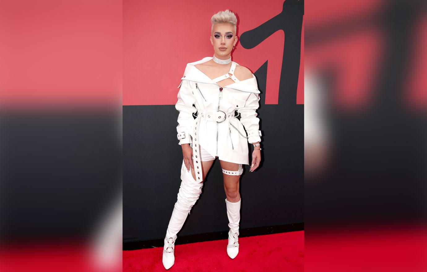 MTV VMA Awards 2019 Red Carpet Celebrity Arrivals