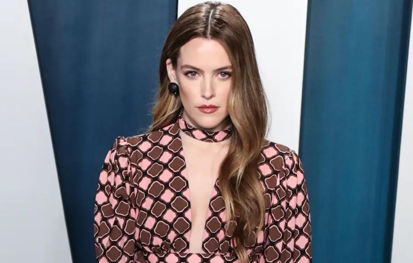 lisa marie presleys daughter riley keough didnt pay tribute funeral