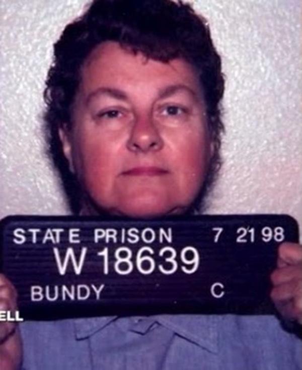 //carol_bundy_prison_photo_