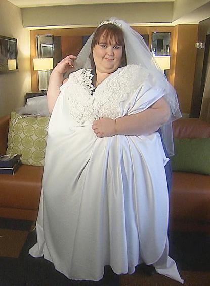 Susanne Eman Looks To Hold Heaviest Bride Record