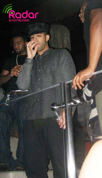 Joint Smoke Rapper EXCLUSIVE PHOTOS: Drake Bakes? Witness Claims Rapper Was Smoking A Joint