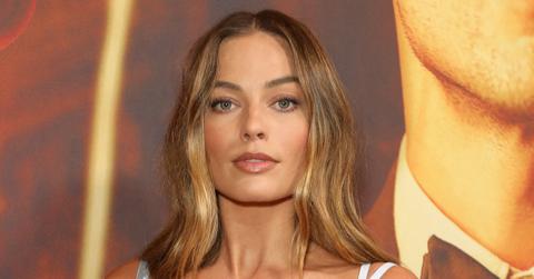margot robbie no wedding ring marriage issues